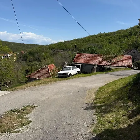 Seoska Idila, Krivici Poljica Kozicka